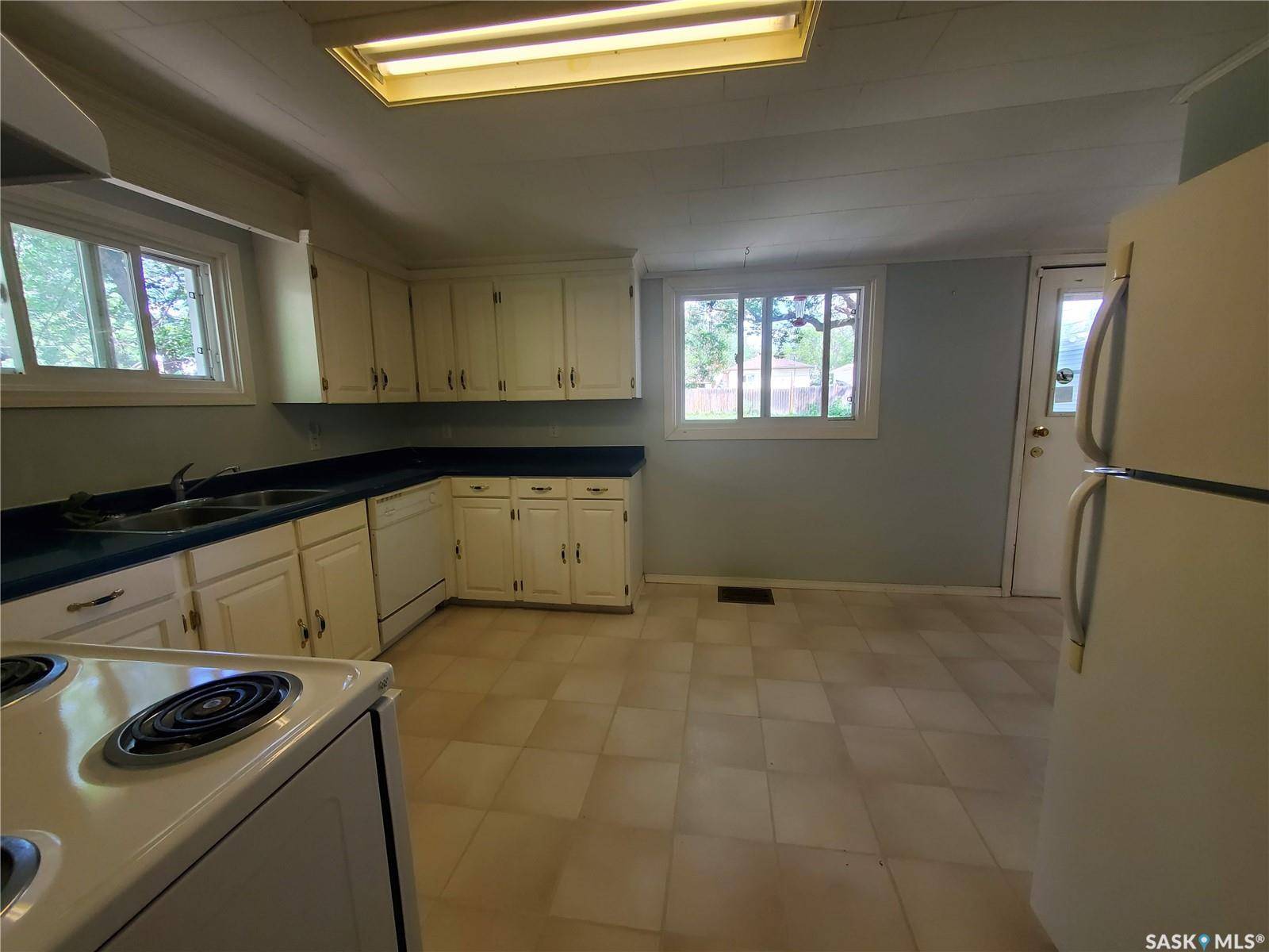 Kamsack, SK S0A 1S0,122 WALL AVENUE