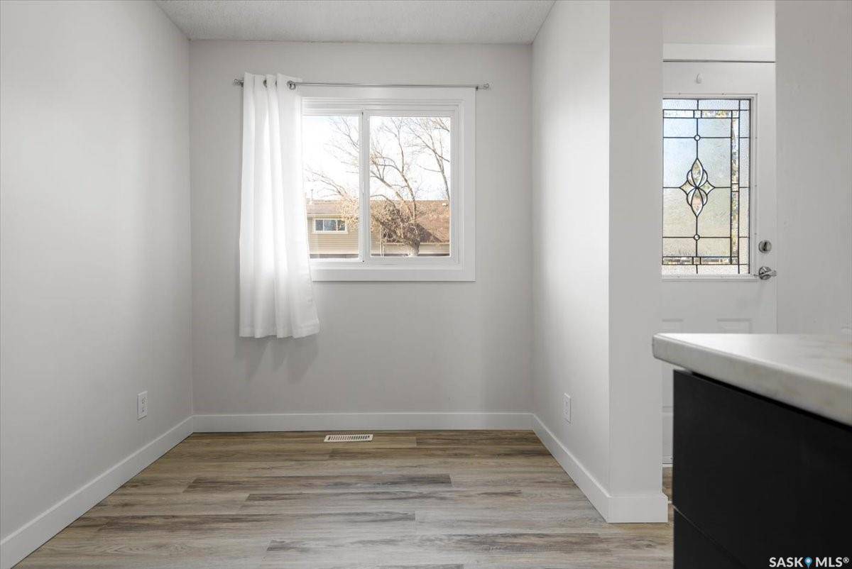 Regina, SK S4S 6M7,3806 Castle ROAD