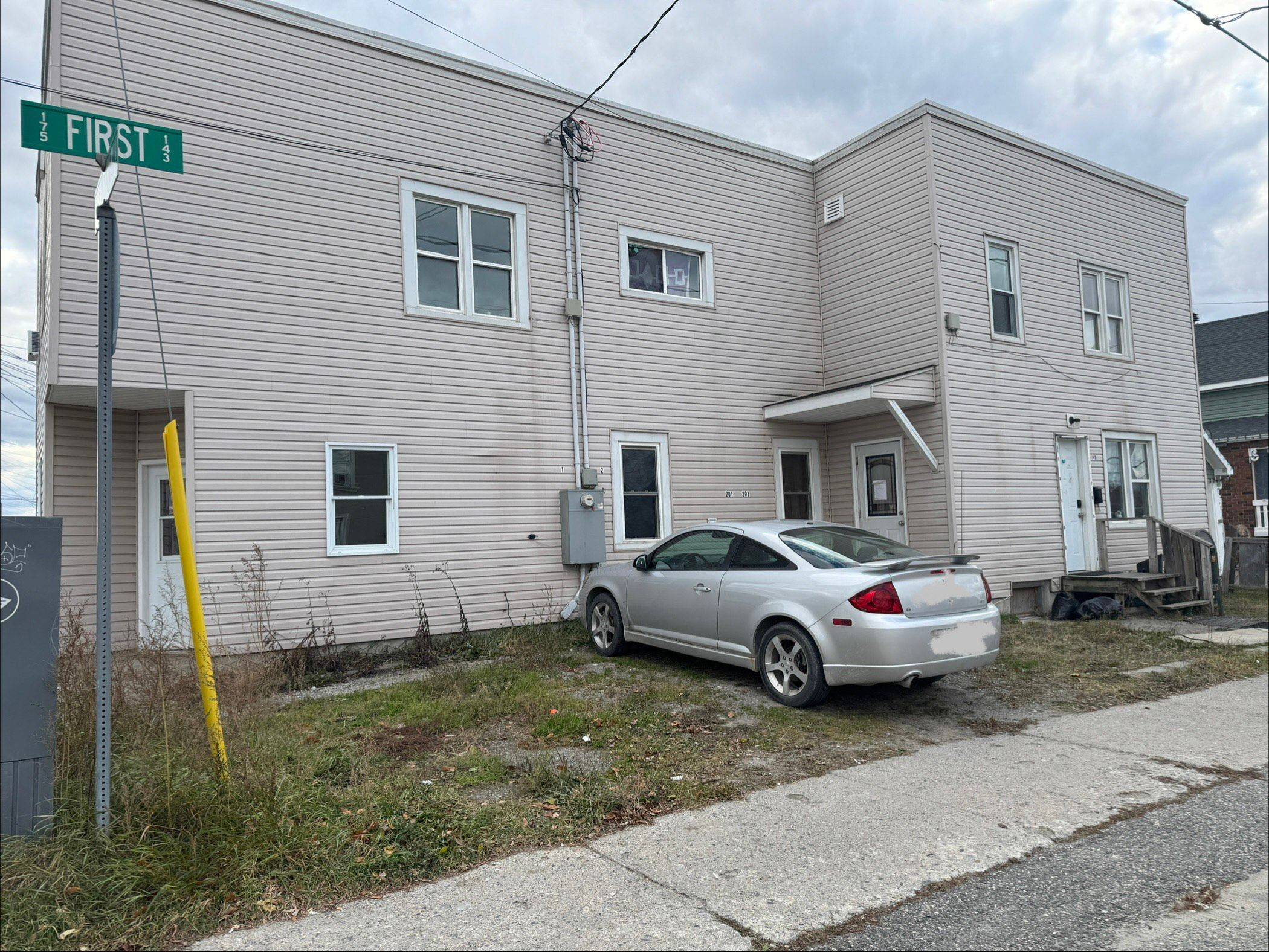 Timmins, ON P4N 2E3,201-203 Balsam ST S