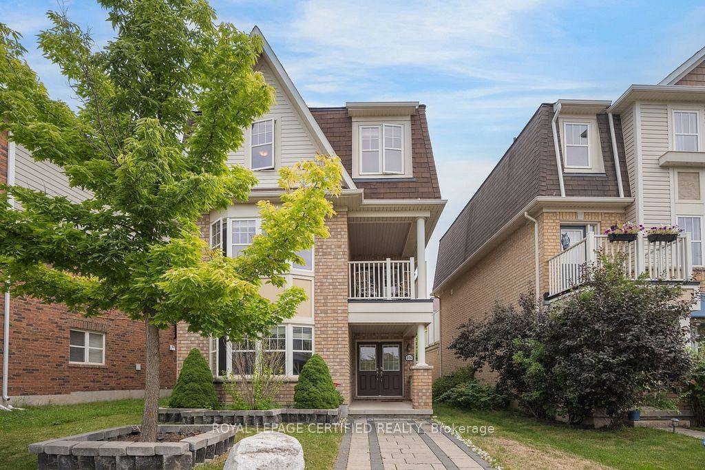 Milton, ON L9T 7B4,216 Magurn Gate