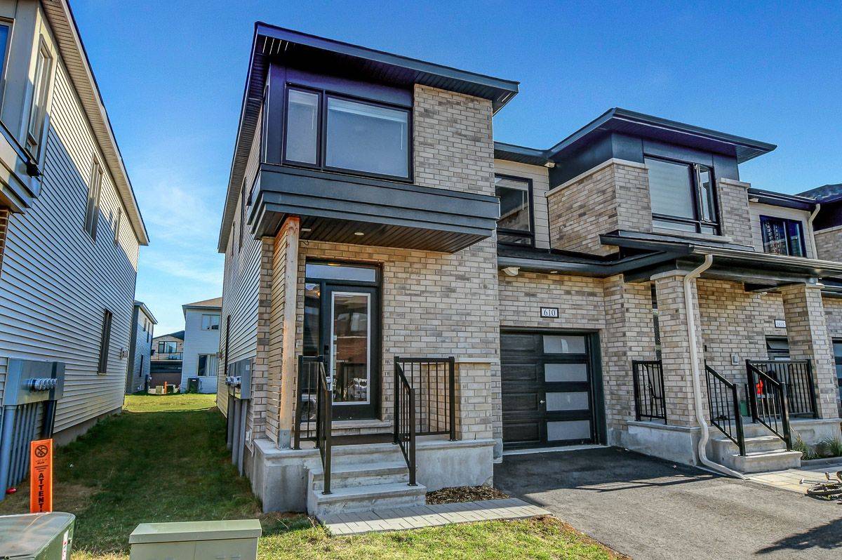 Barrhaven, ON K2J 7E5,610 Fenwick WAY