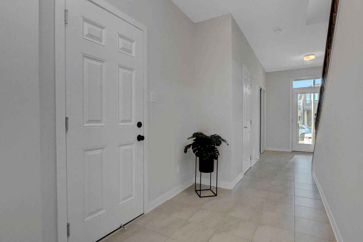 Barrhaven, ON K2J 7E5,610 Fenwick WAY