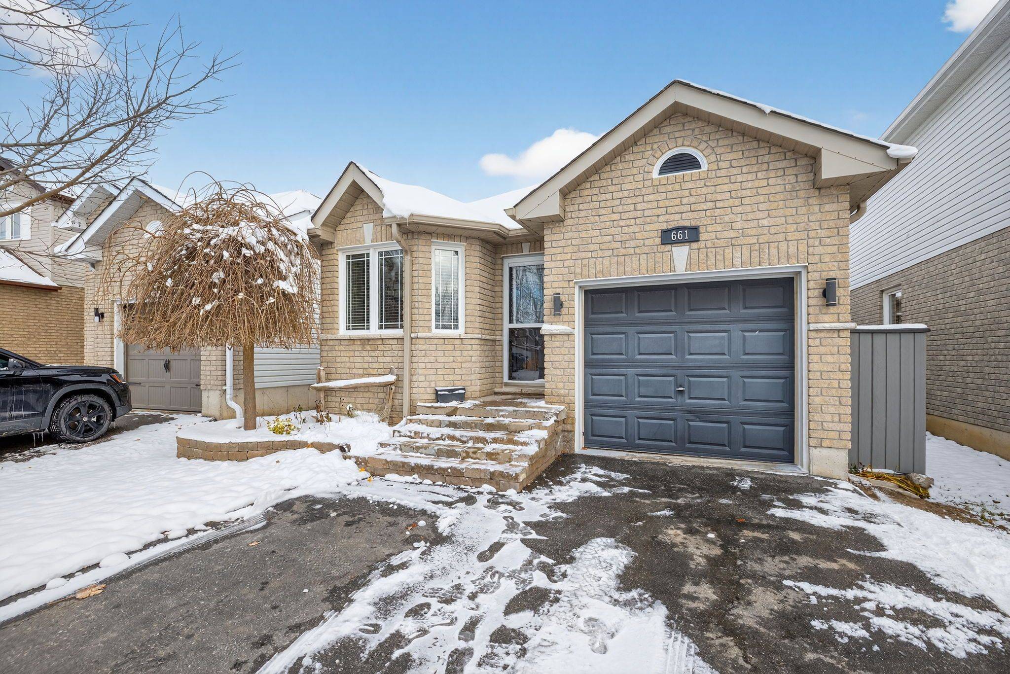 Peterborough, ON K9K 2S3,661 CLANCY CRES