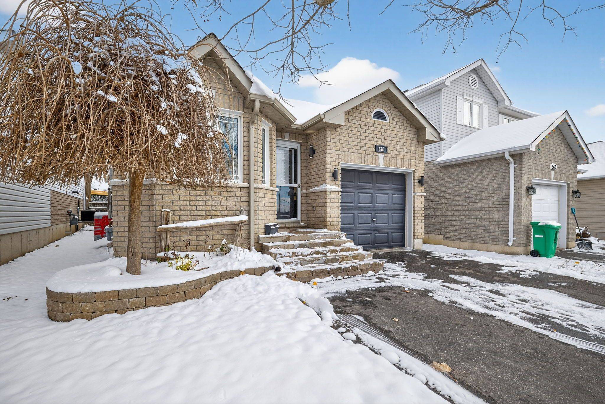 Peterborough, ON K9K 2S3,661 CLANCY CRES