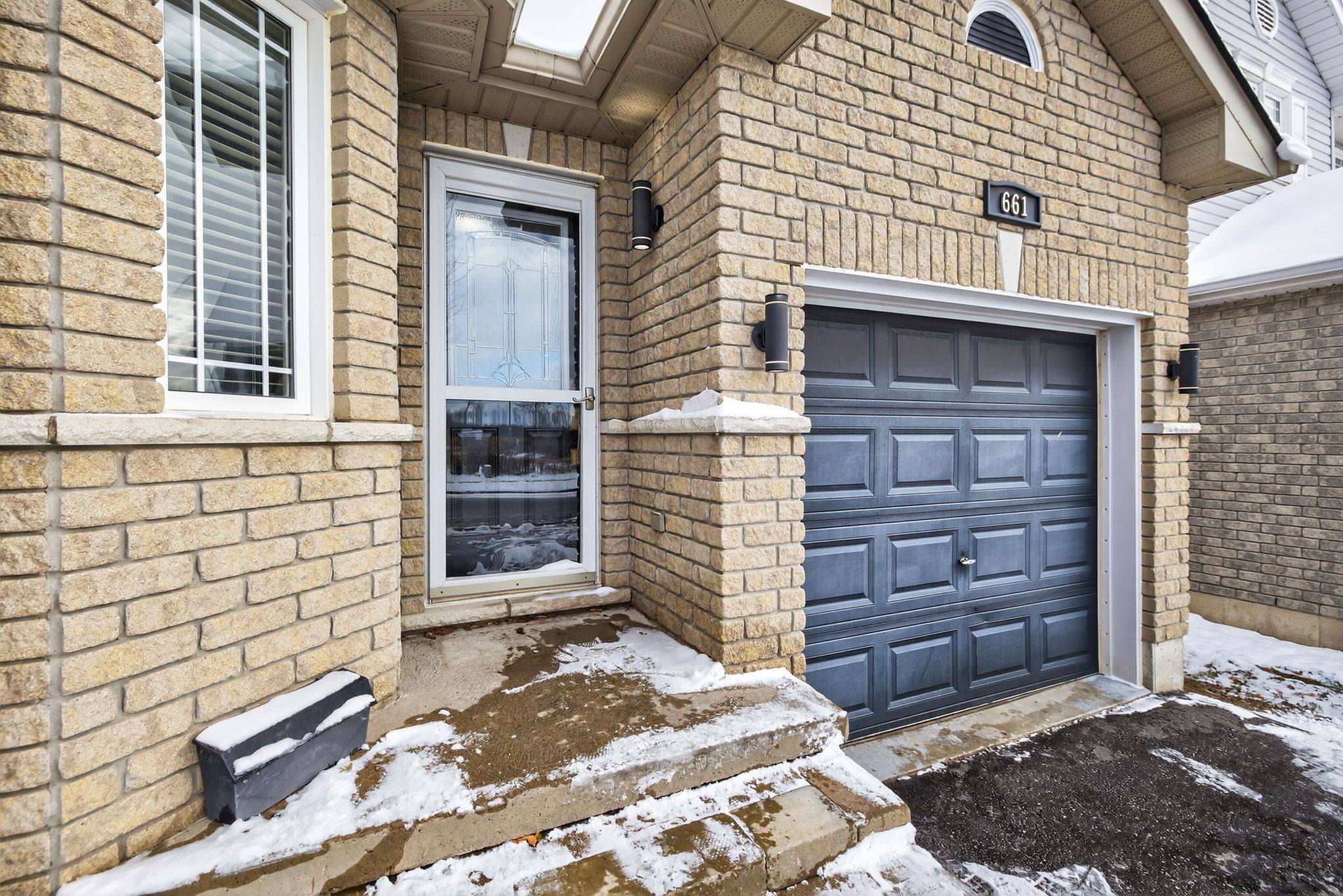 Peterborough, ON K9K 2S3,661 CLANCY CRES