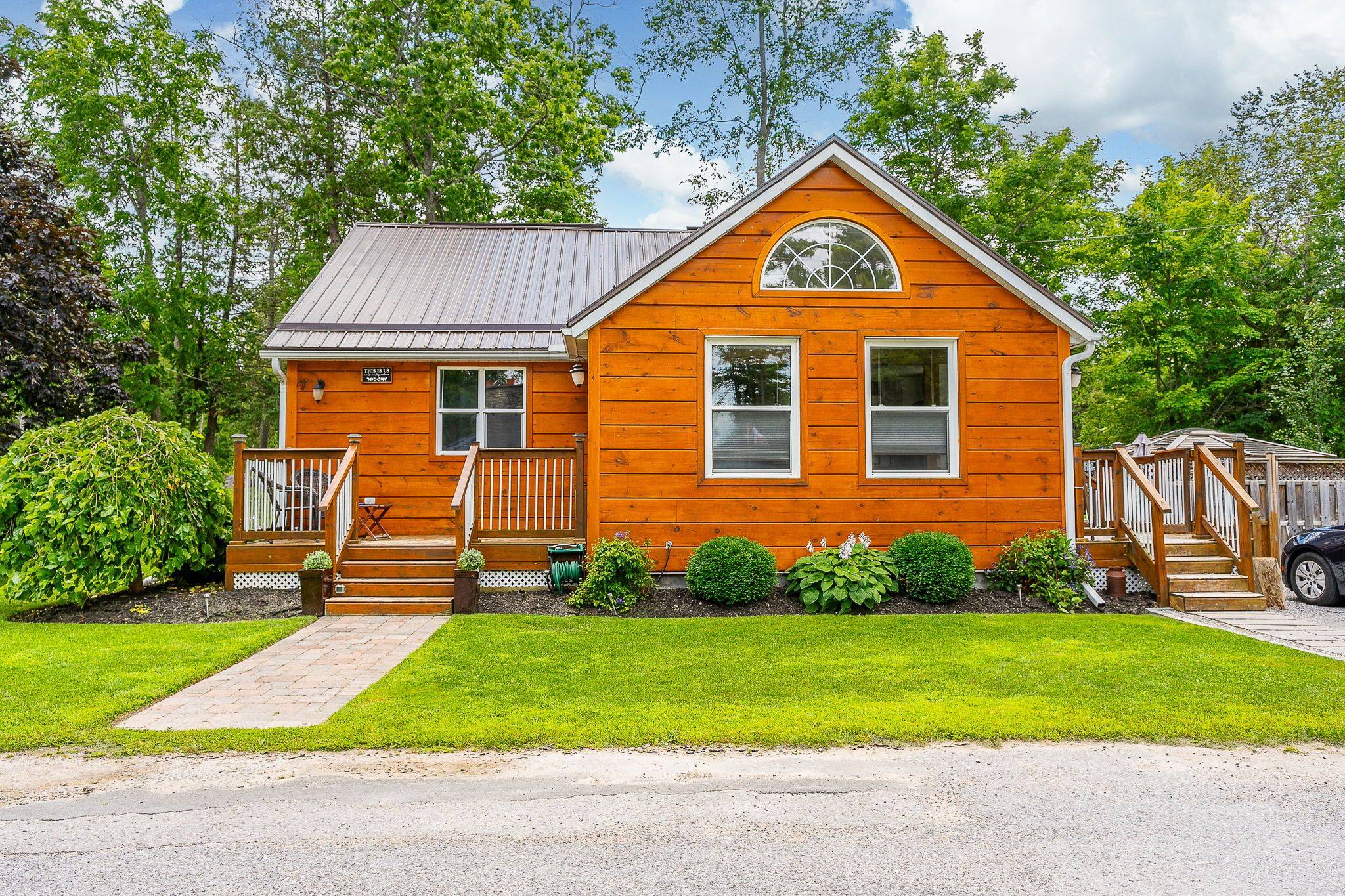 Kawartha Lakes, ON K0M 1G0,3 Lambs LN