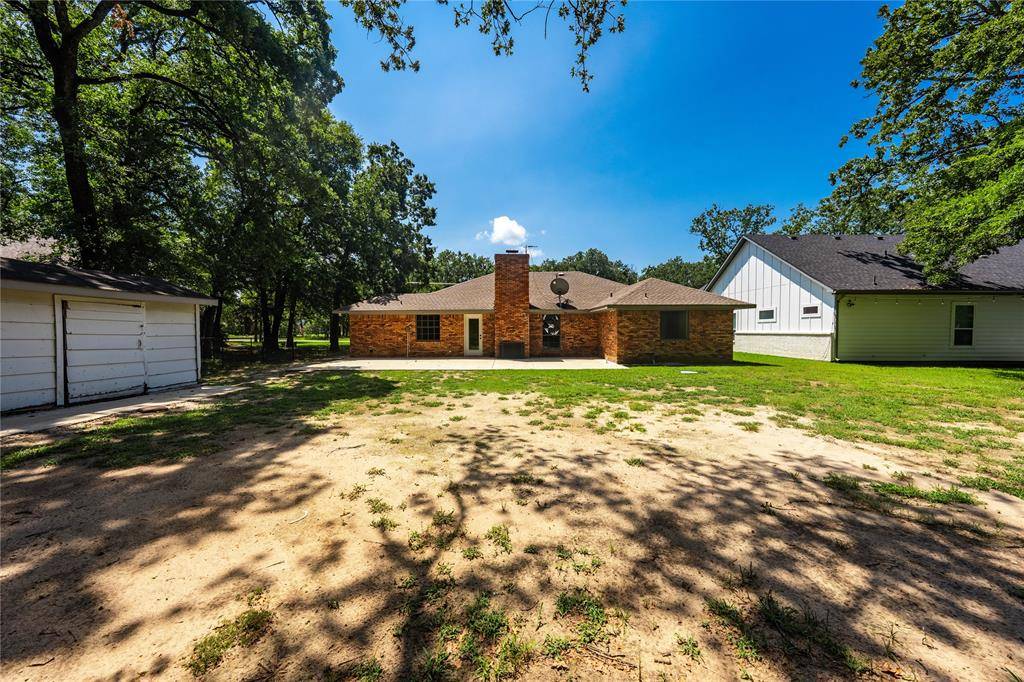 Enchanted Oaks, TX 75156,205 CEDARWOOD Drive
