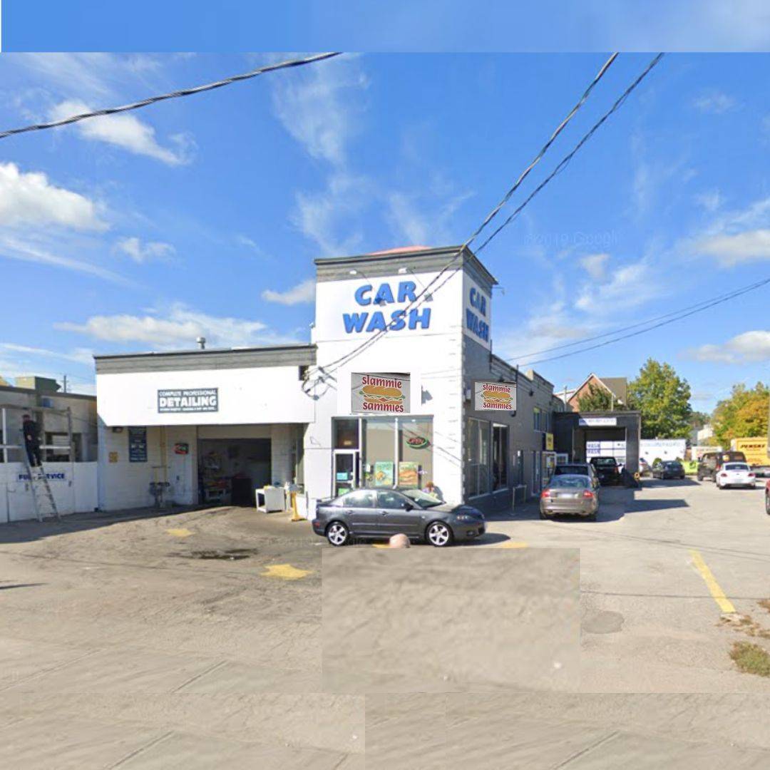 Toronto E01, ON M4L 1A1,828 EASTERN AVE