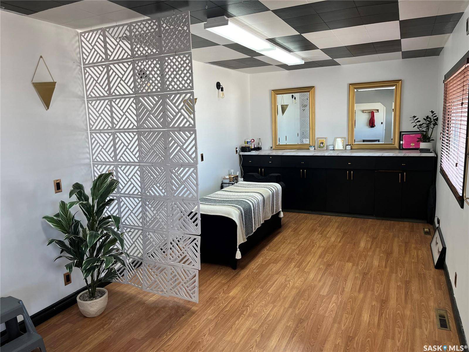 Wadena, SK S0A 4J0,90 1st STREET #NE