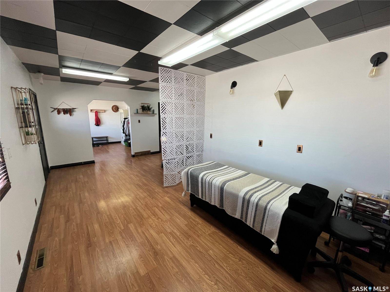 Wadena, SK S0A 4J0,90 1st STREET #NE