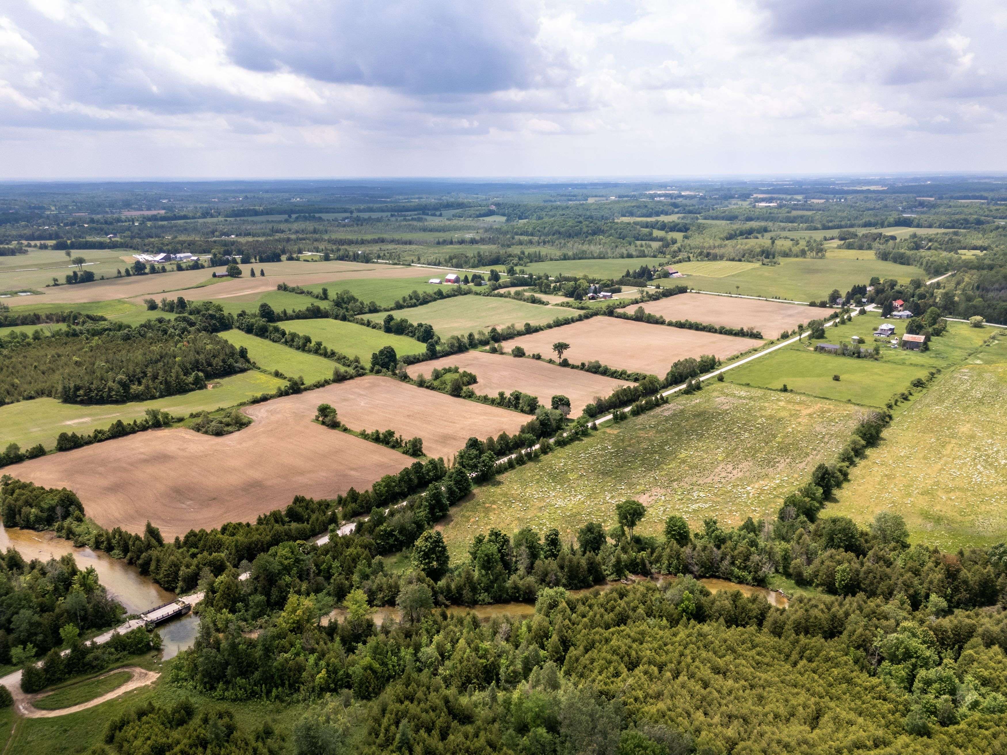 Chatsworth, ON N0H 1K0,135389 Concession 8 RD