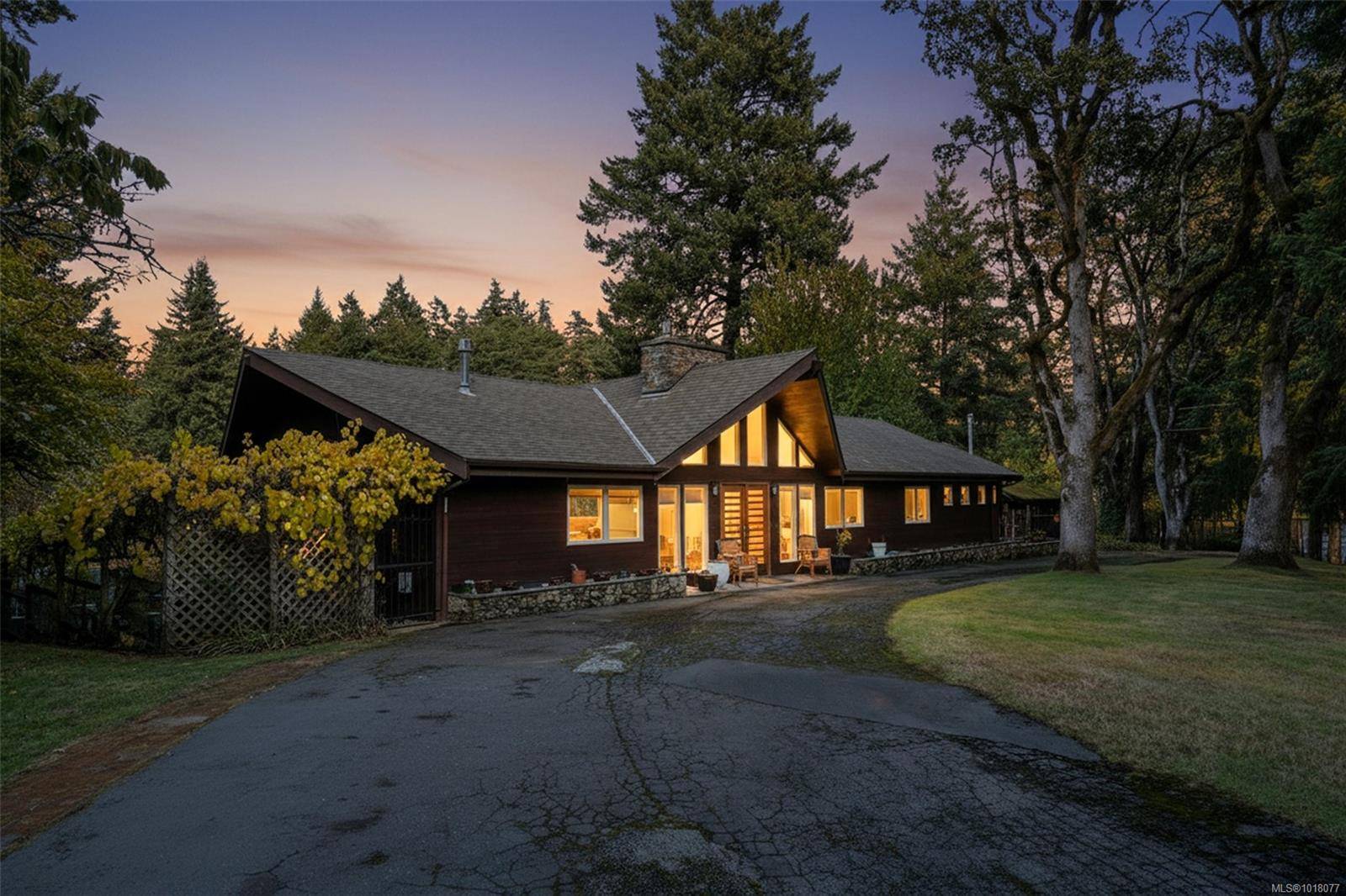 Colwood, BC V9B 2C5,2200 Aldeane Ave