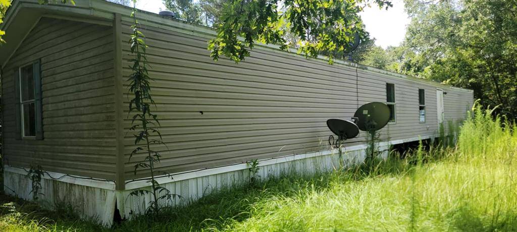 Many, LA 71449,401 Rae Road