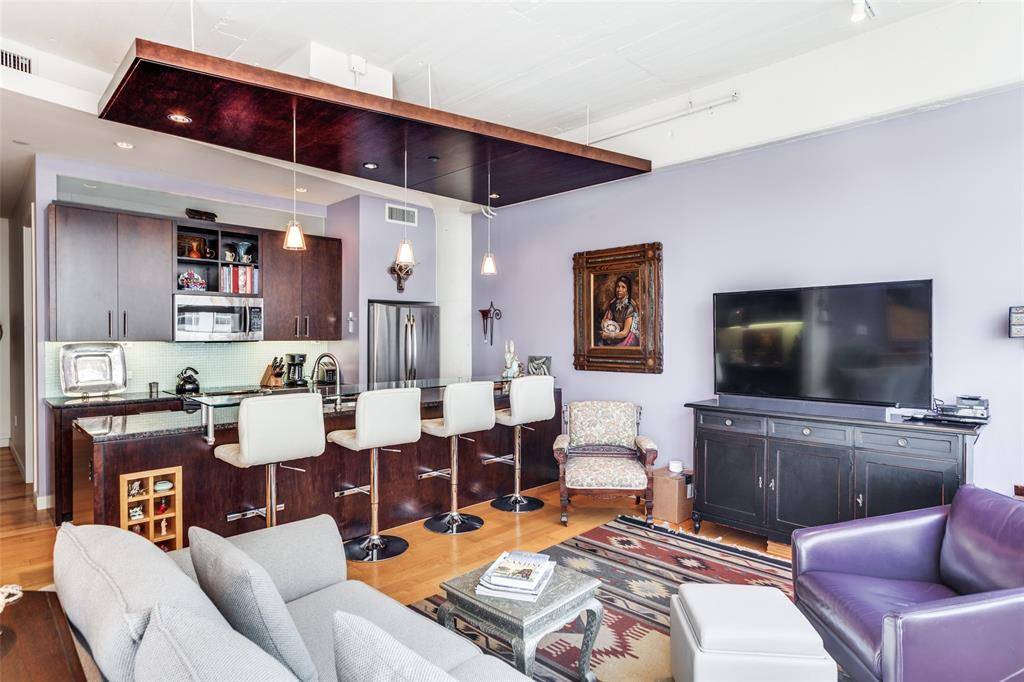 Fort Worth, TX 76107,2600 W 7th Street #2424