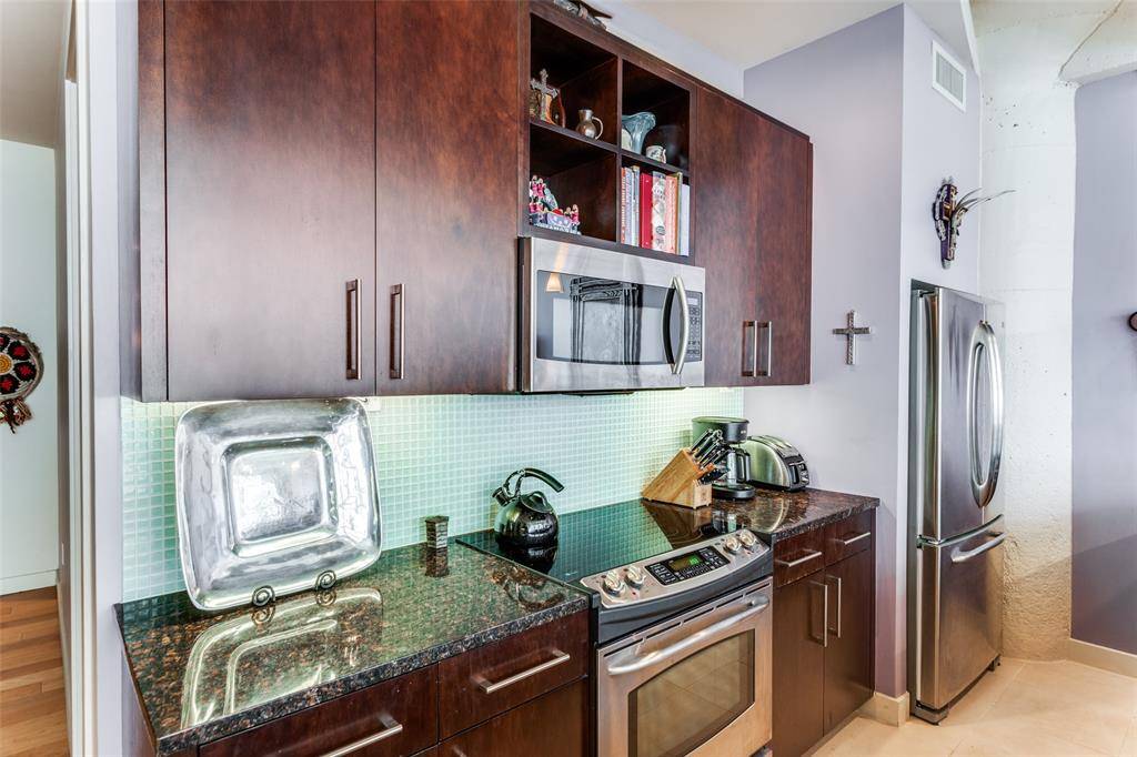 Fort Worth, TX 76107,2600 W 7th Street #2424