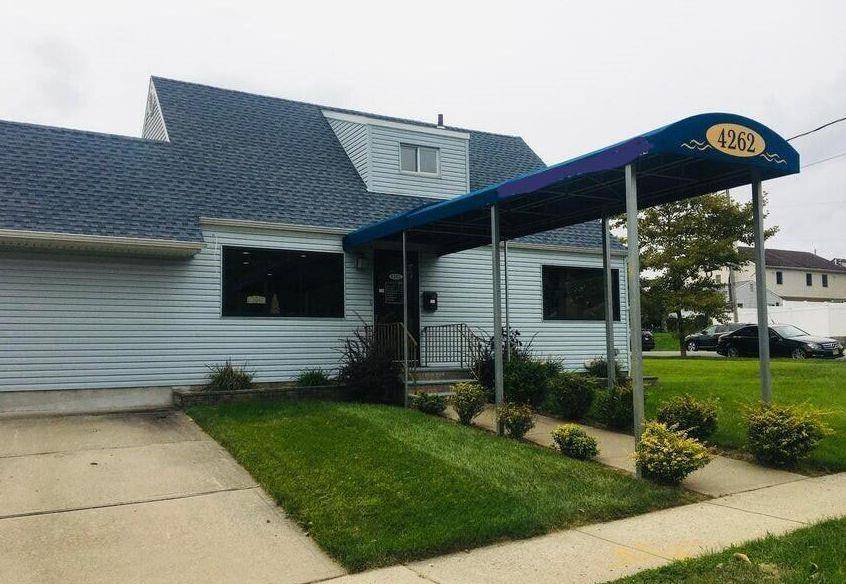 Staten  Island, NY 10312,4262 Richmond AVE