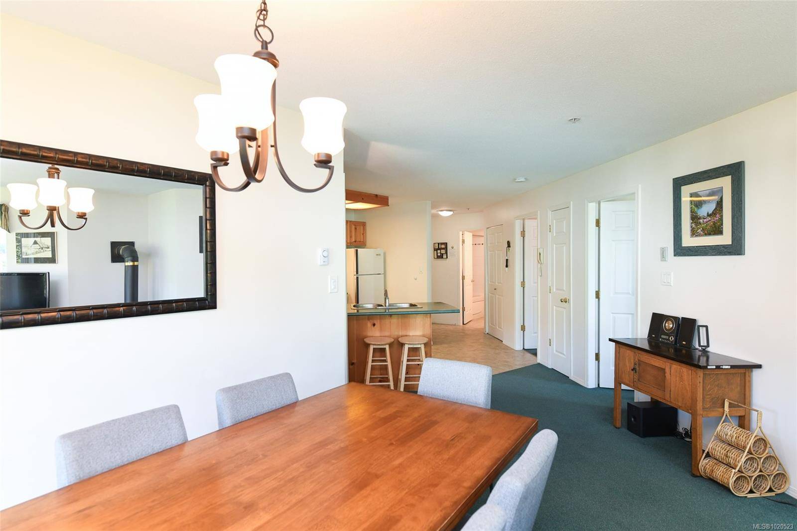 Courtenay, BC V9J 1L0,1320 Henry Rd #217