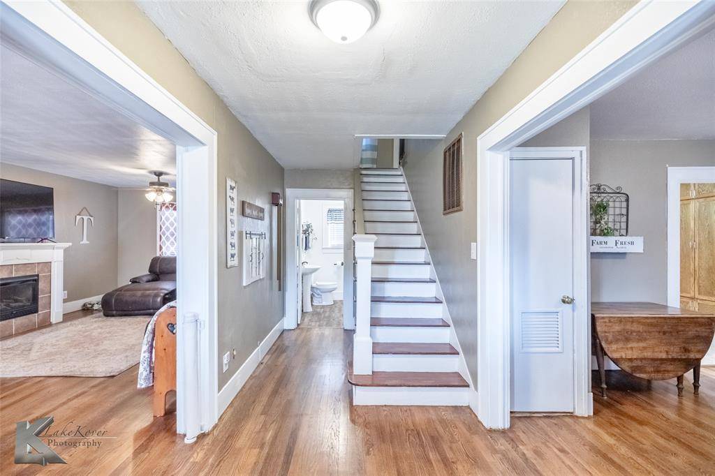 Stamford, TX 79553,1005 E Wells Street