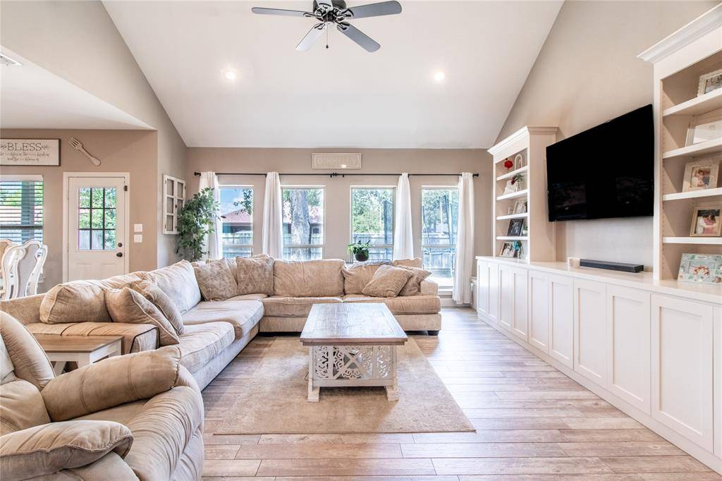 Lindale, TX 75771,15326 Spring Oaks Drive