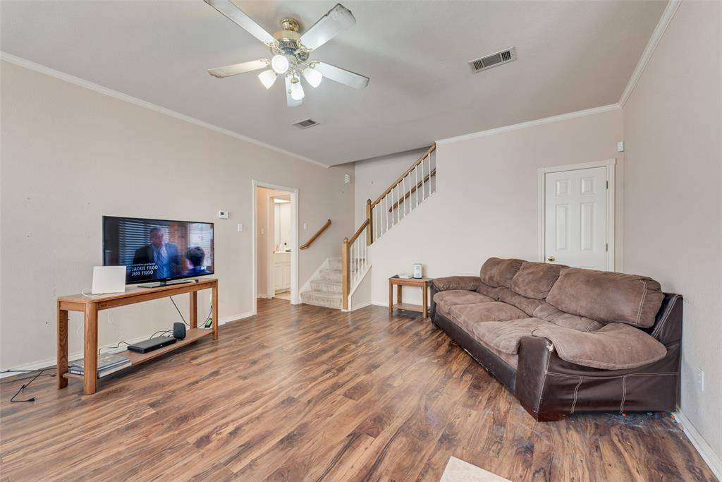 Hurst, TX 76053,1230 Woodland Park Drive