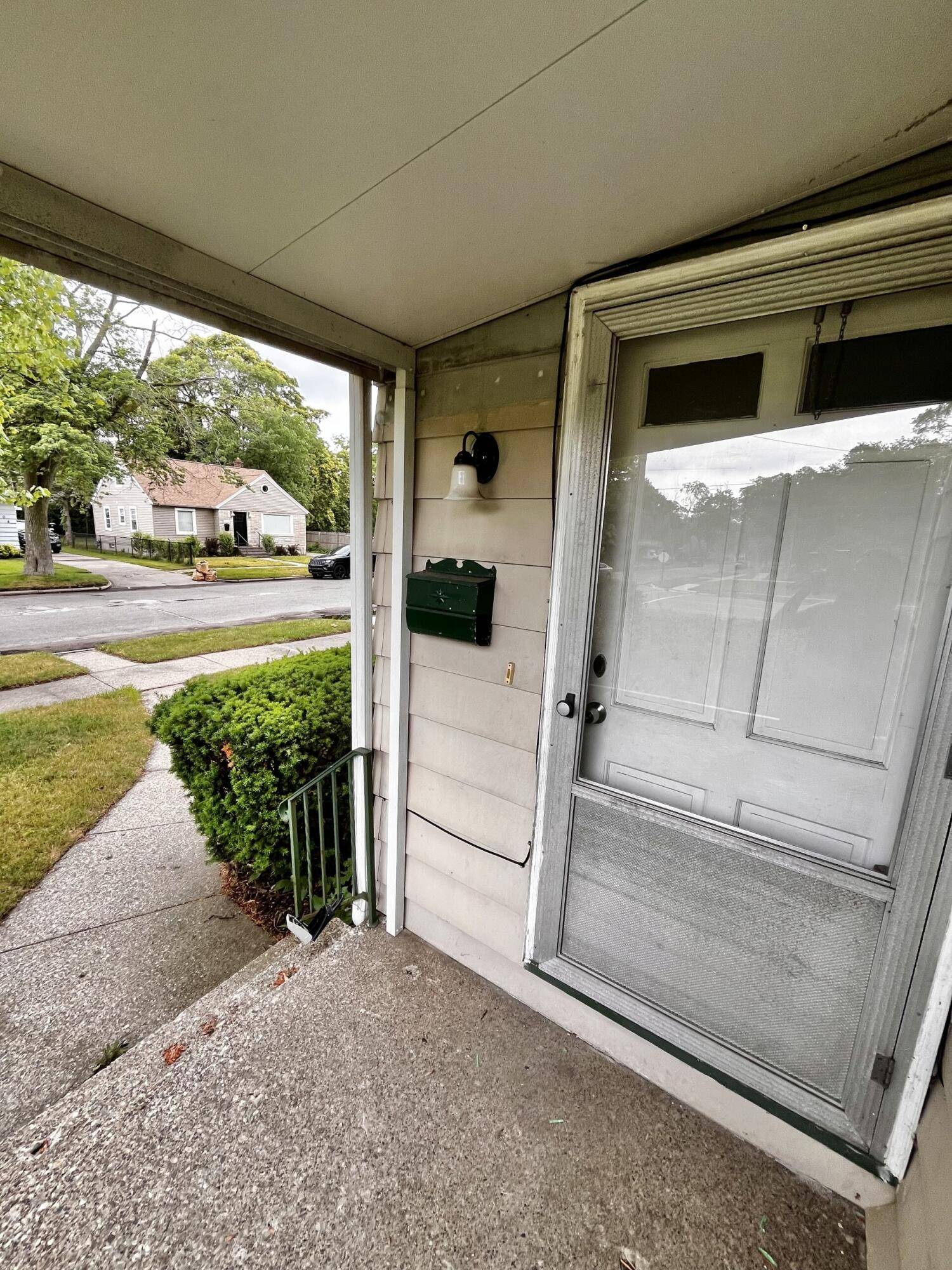 Muskegon Heights, MI 49444,2205 7th ST