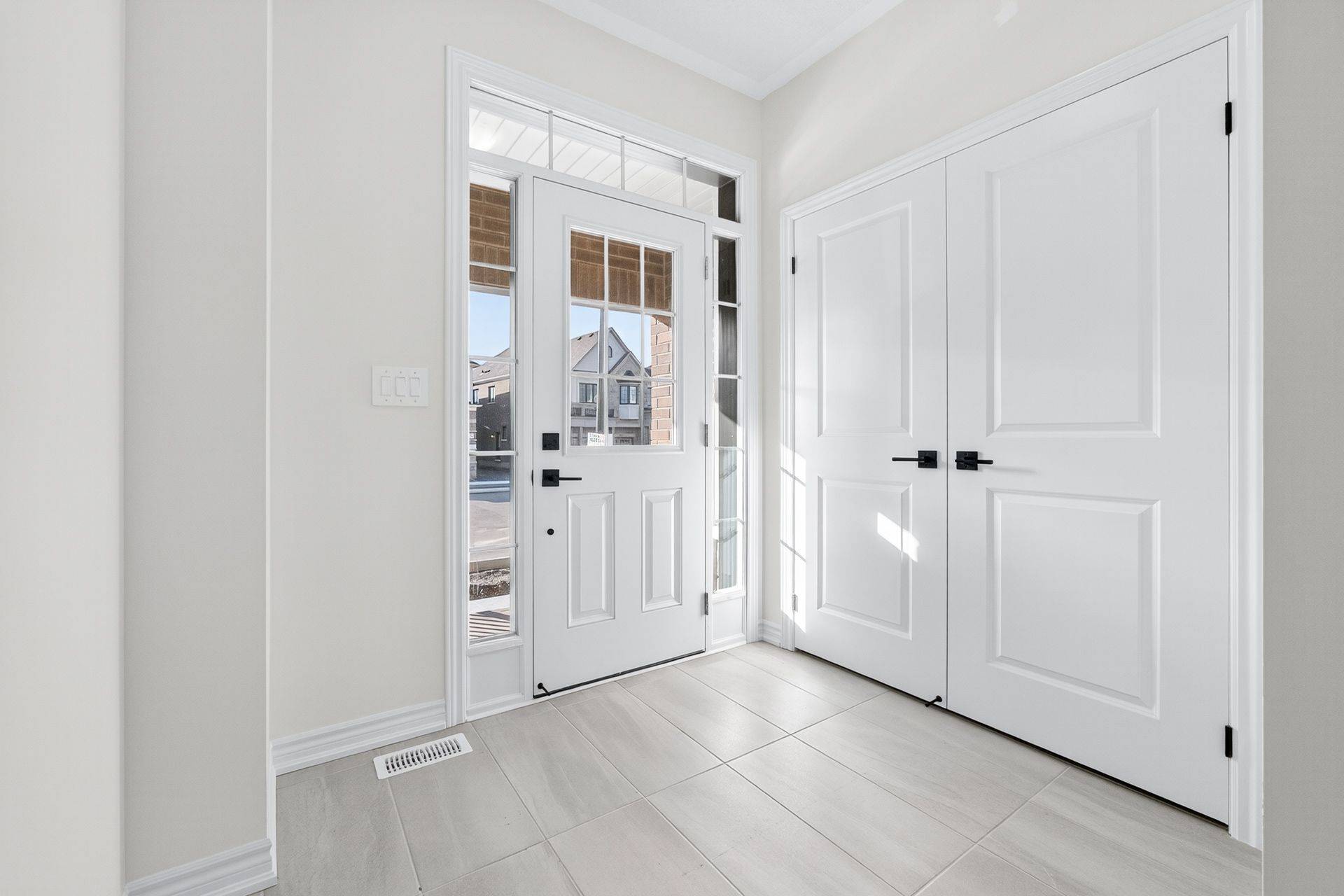 Milton, ON L9E 2G5,1473 Savoline BLVD