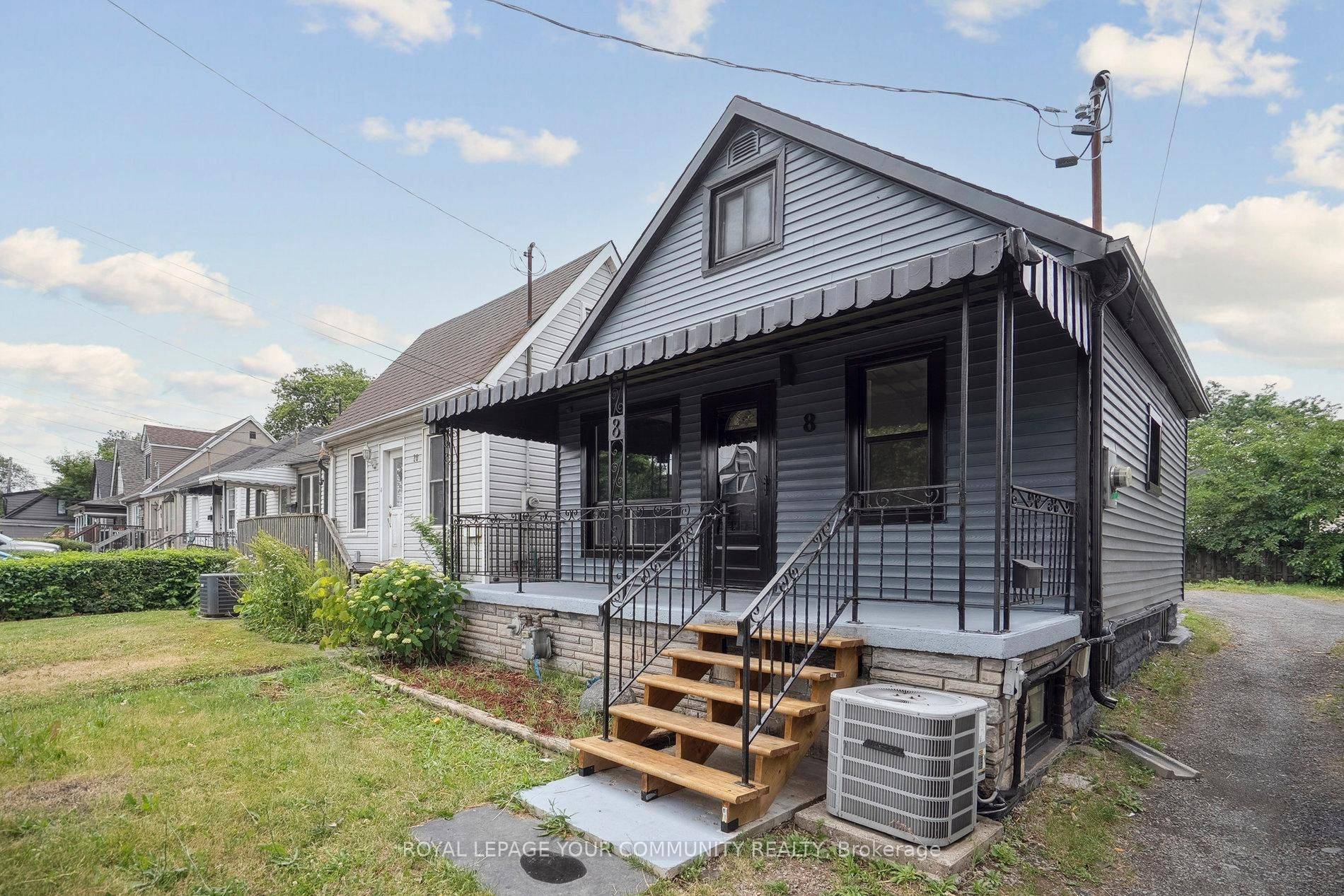 Hamilton, ON L8H 3C9,8 Merchison AVE