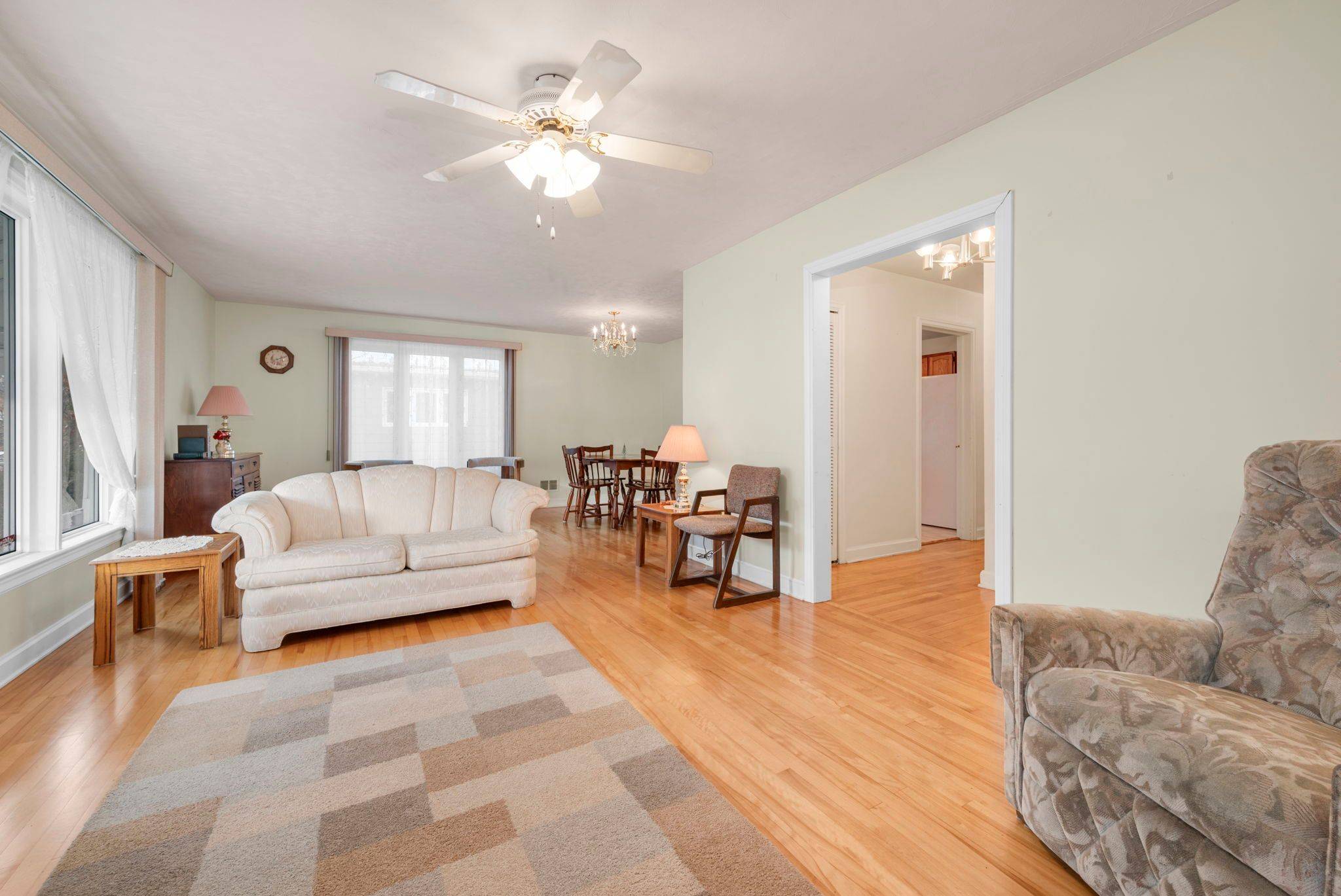 2243 Hillary AVE, Alta Vista And Area, ON K1H 7H7