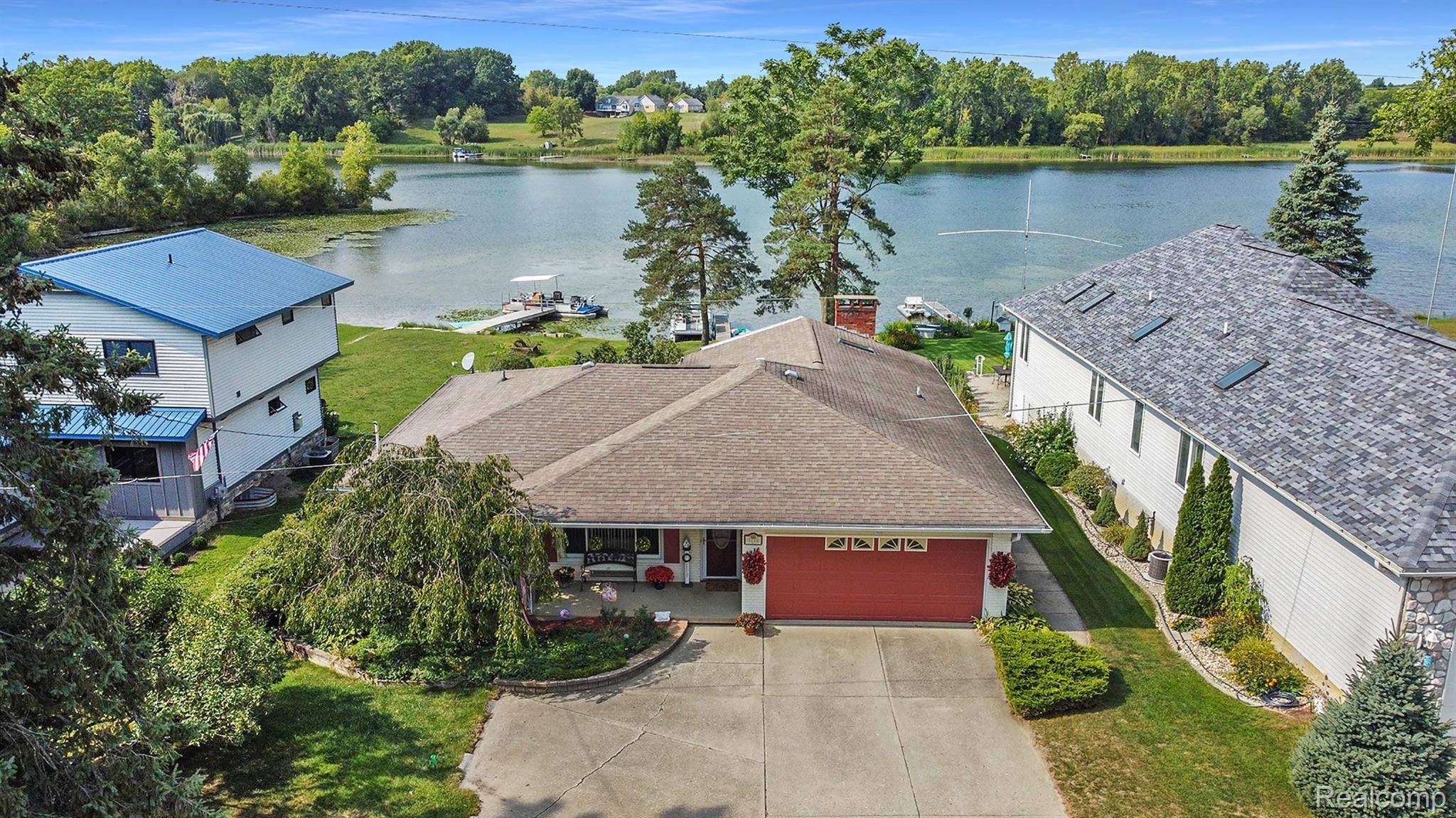 Fenton, MI 48430,3280 HORRELL CT