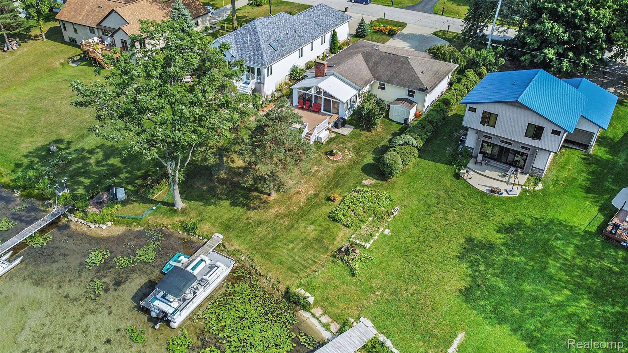 Fenton, MI 48430,3280 HORRELL CT