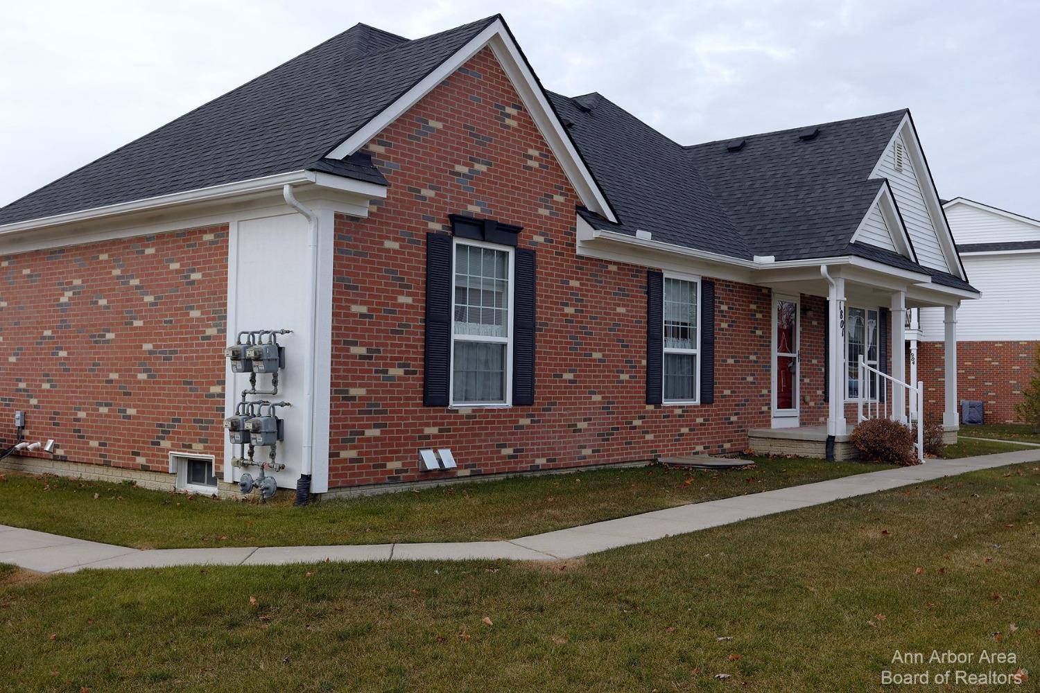 Saline, MI 48176,1801 Riversedge DR #72