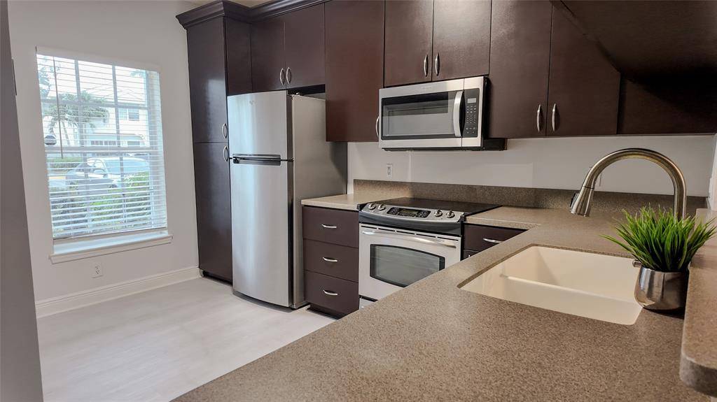 Coral Springs, FL 33076,9967 NW 56th Pl #9967