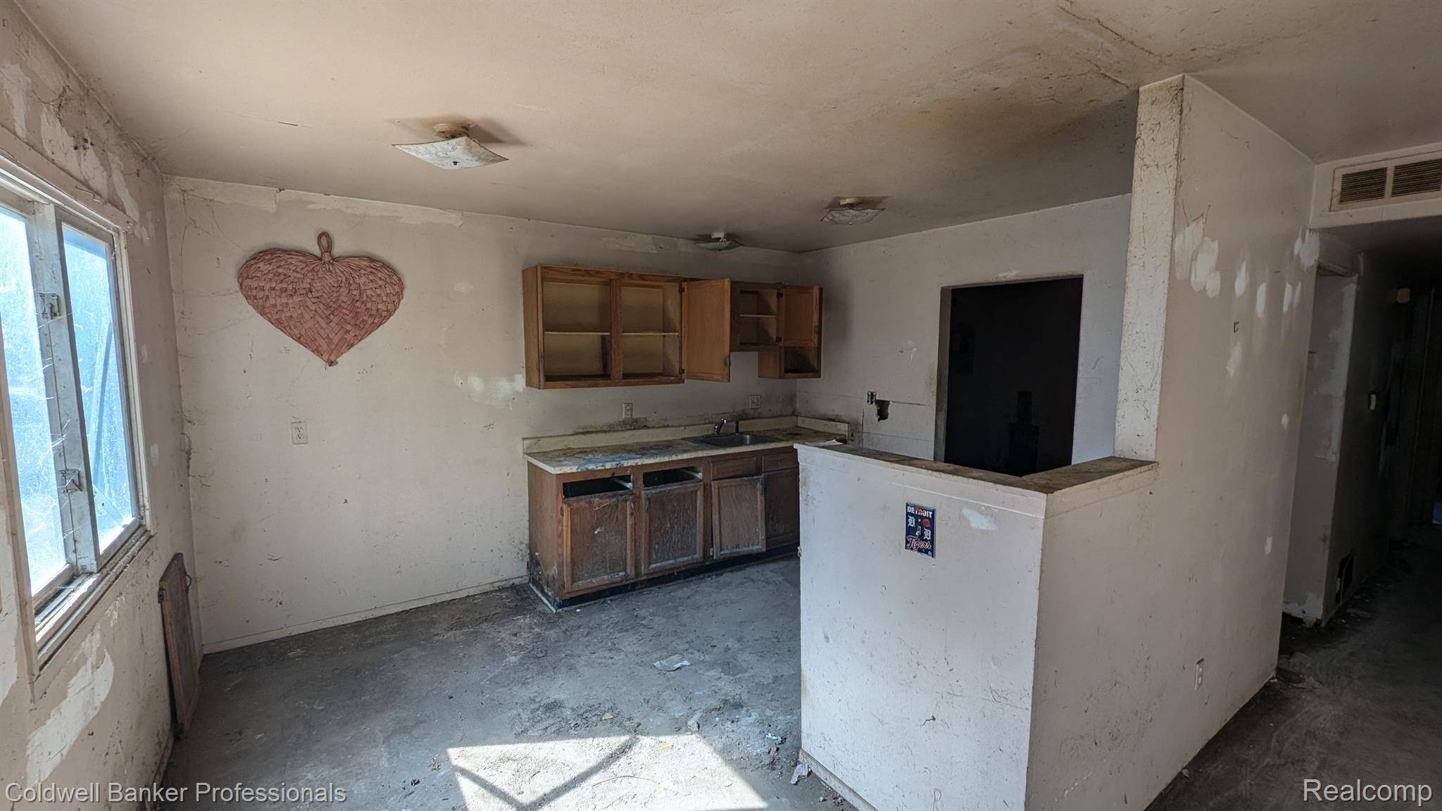 Detroit, MI 48223,14025 DACOSTA ST