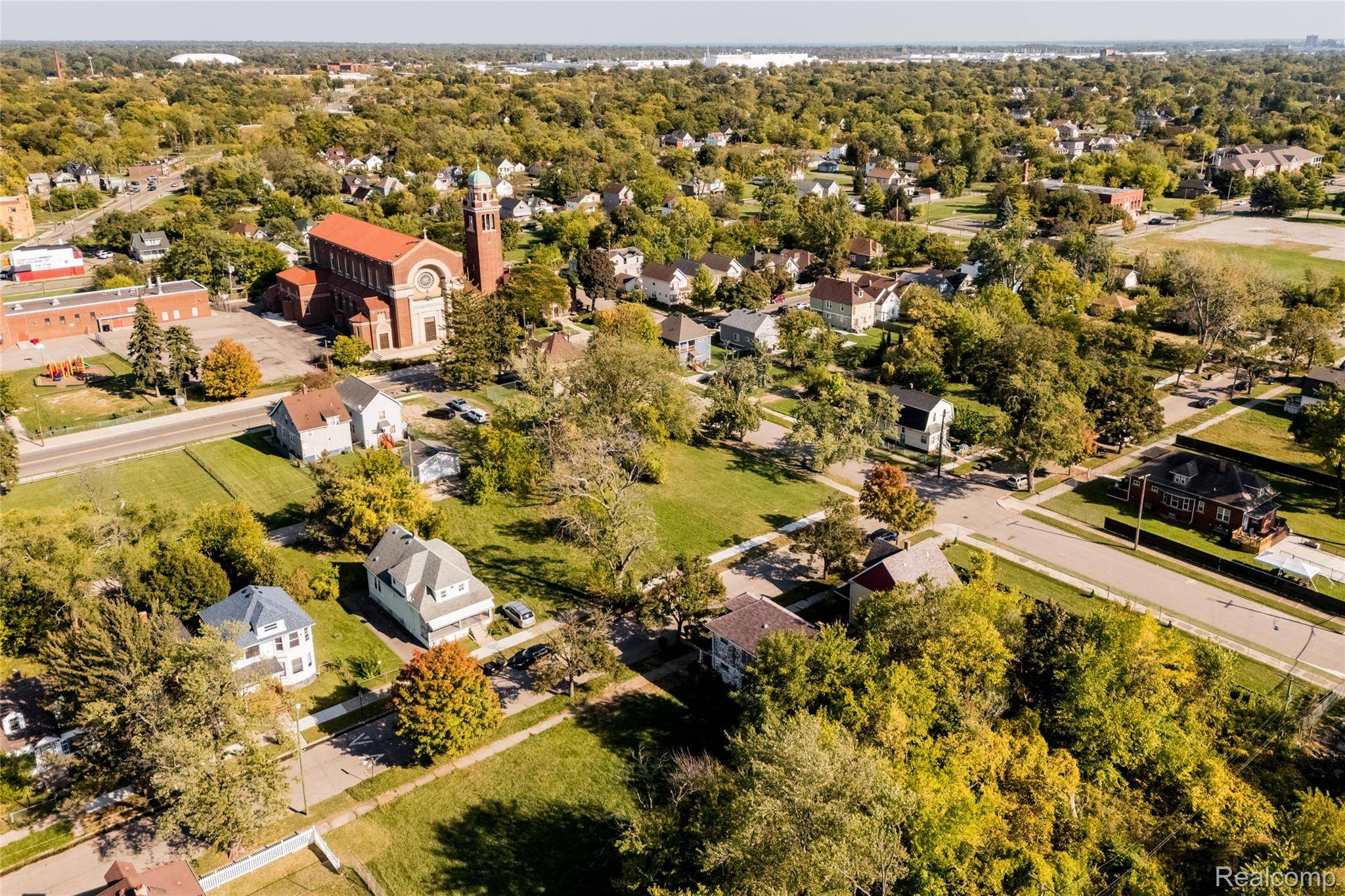 Detroit, MI 48213,5900 Belvidere ST