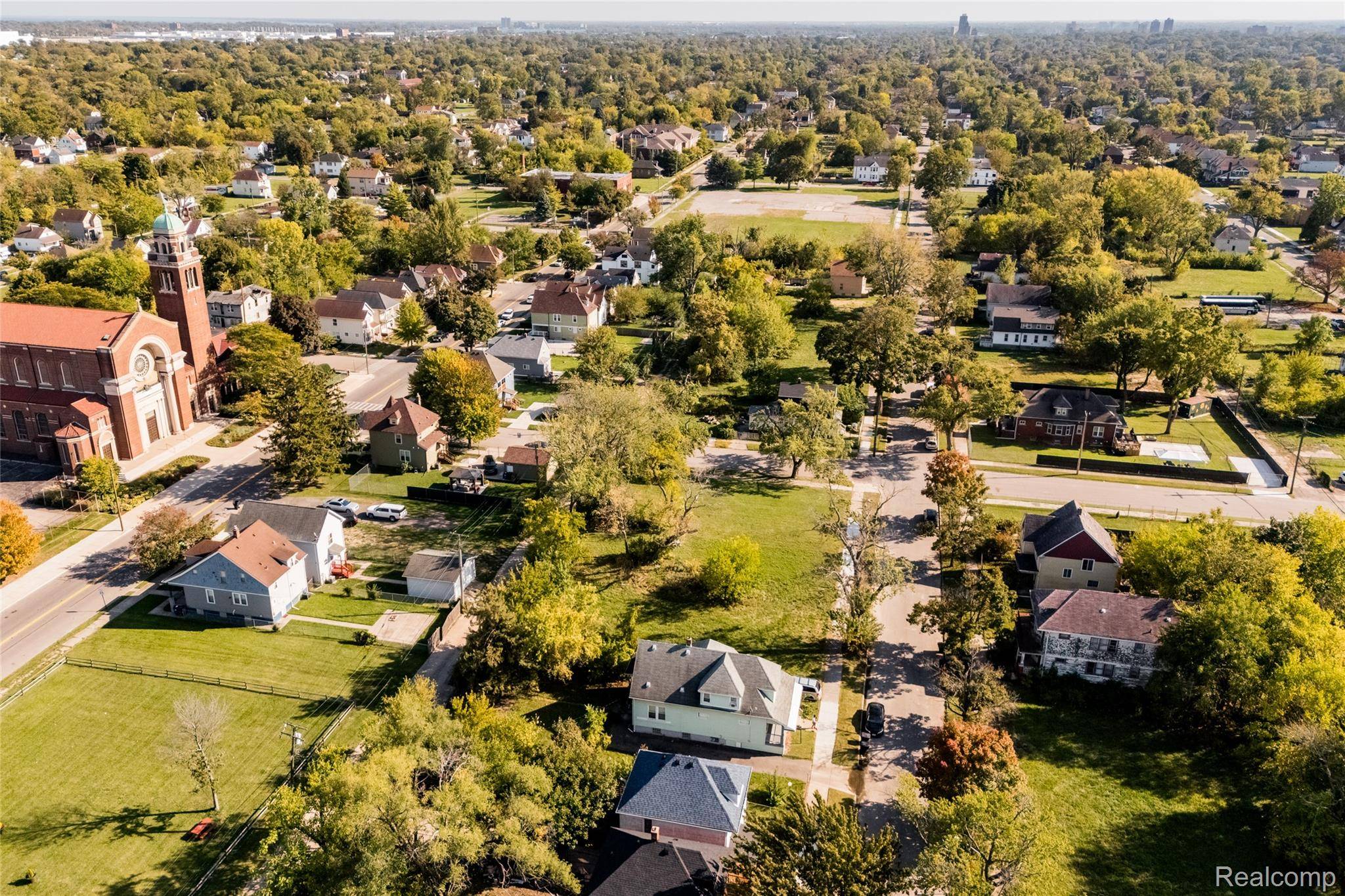 Detroit, MI 48213,5900 Belvidere ST