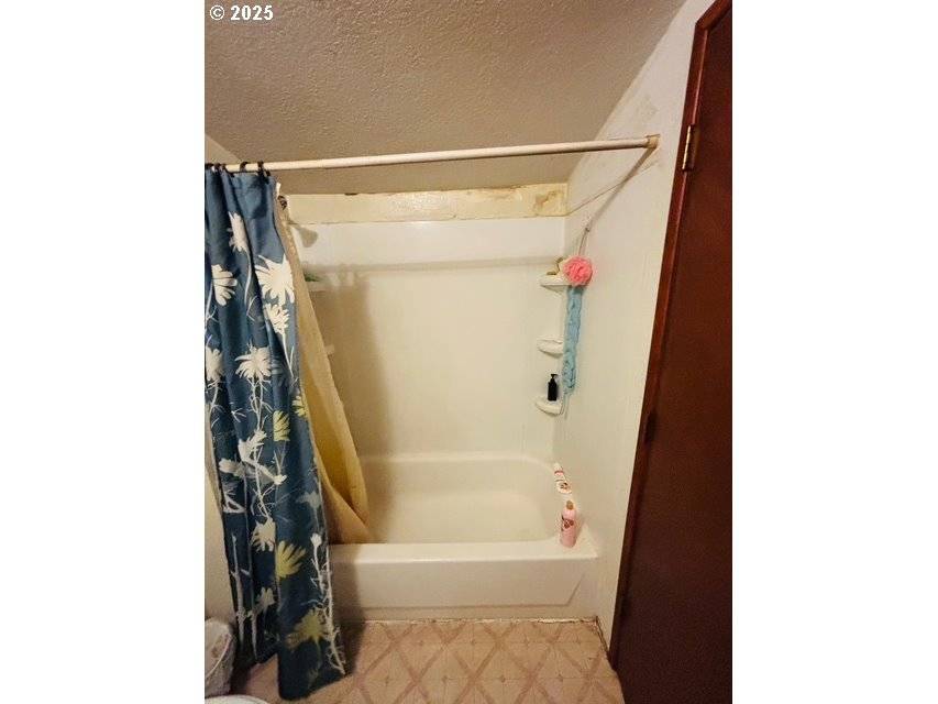 La Pine, OR 97739,52205 LECHNER LN