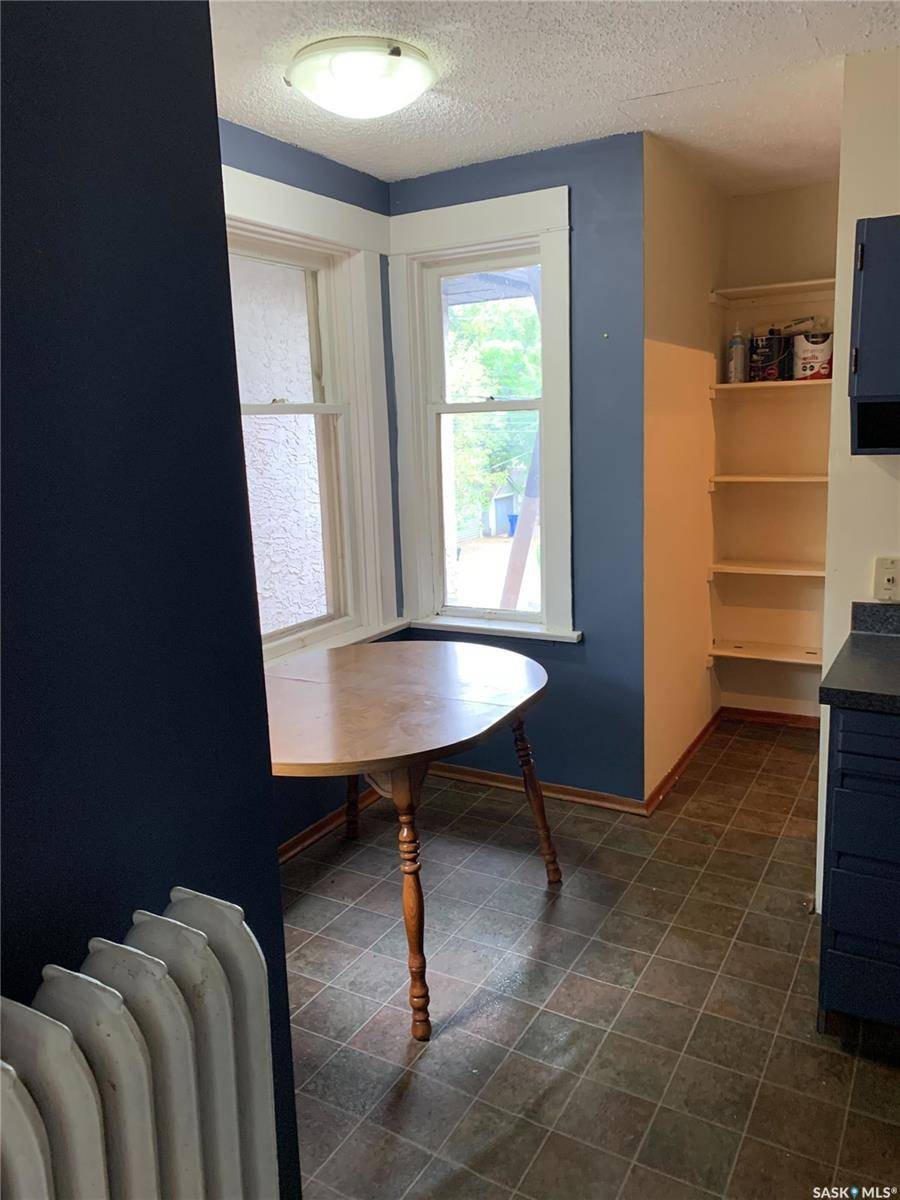 Regina, SK S4P 1H3,2346 Winnipeg STREET