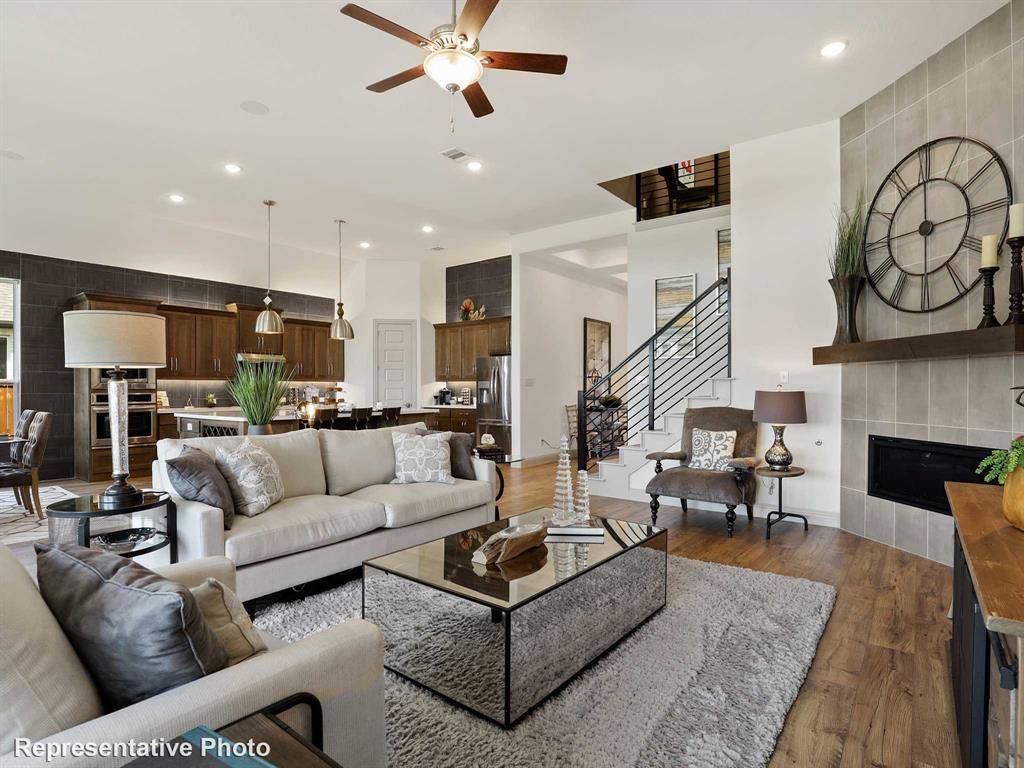 Waxahachie, TX 75167,556 Flint Road