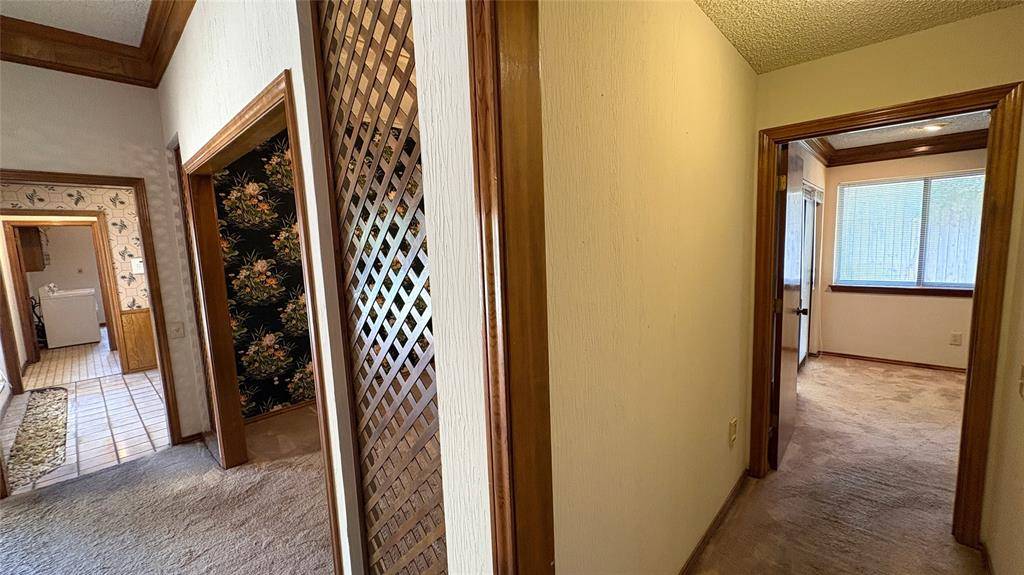 Dallas, TX 75252,6616 gretchen Lane