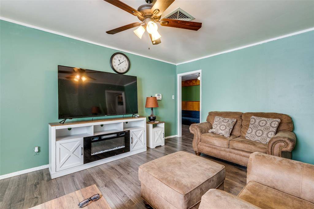 Fort Worth, TX 76112,6209 Woodbine Drive