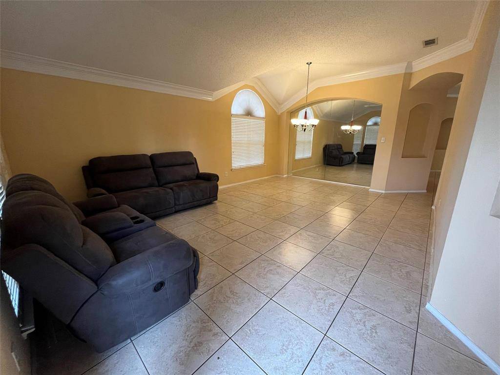 Arlington, TX 76001,1120 Deer Valley Lane