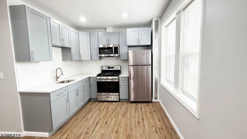 Union City, NJ 07087,201 45th #D4