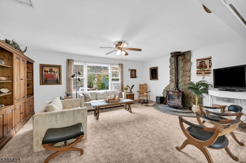 Oakland Boro, NJ 07436,92 Lakeview Ter