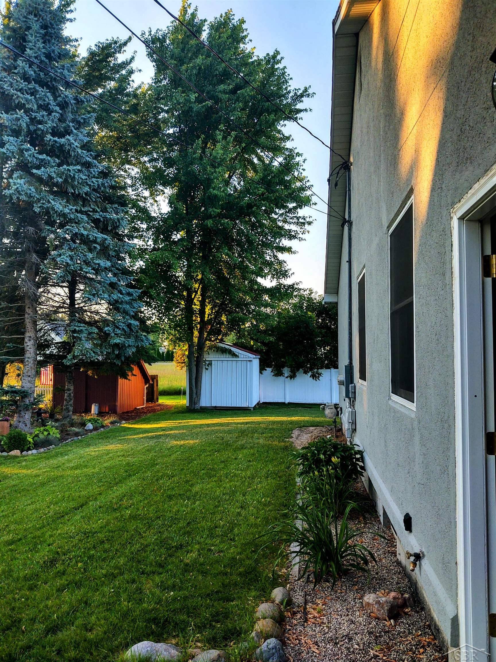 Kawkawlin, MI 48631,661 E Beaver RD