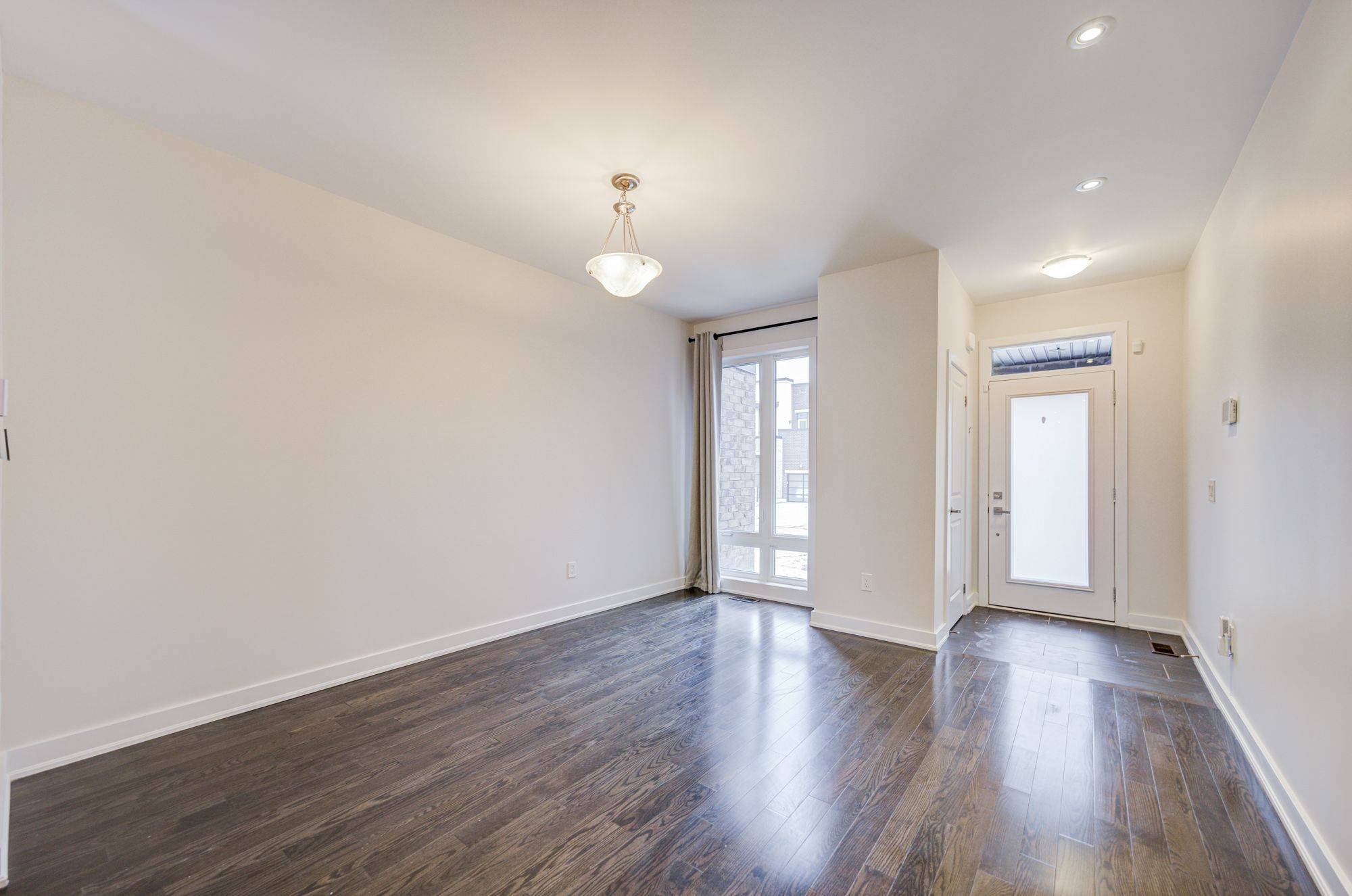 Richmond Hill, ON L4E 1C7,52 Helliwell CRES