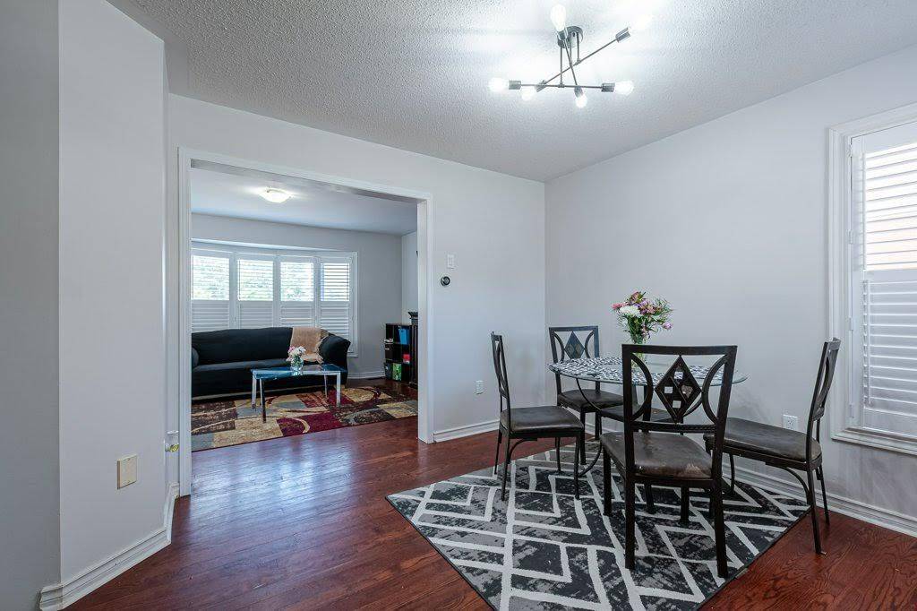 New Tecumseth, ON L9R 0B4,19 Callander CRES