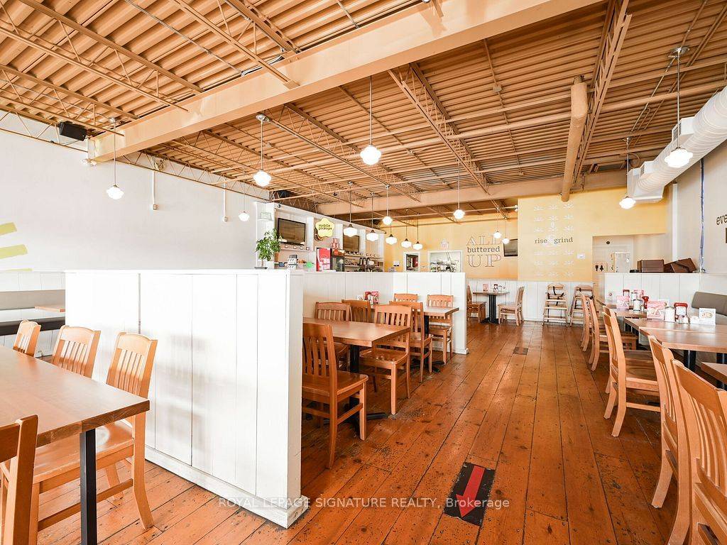 Mississauga, ON L5J 2Z1,1375 Southdown RD #10A