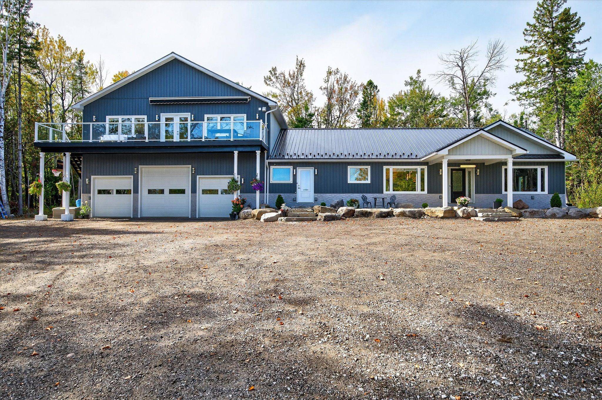 Kawartha Lakes, ON K0M 2B0,9 Lytle LN