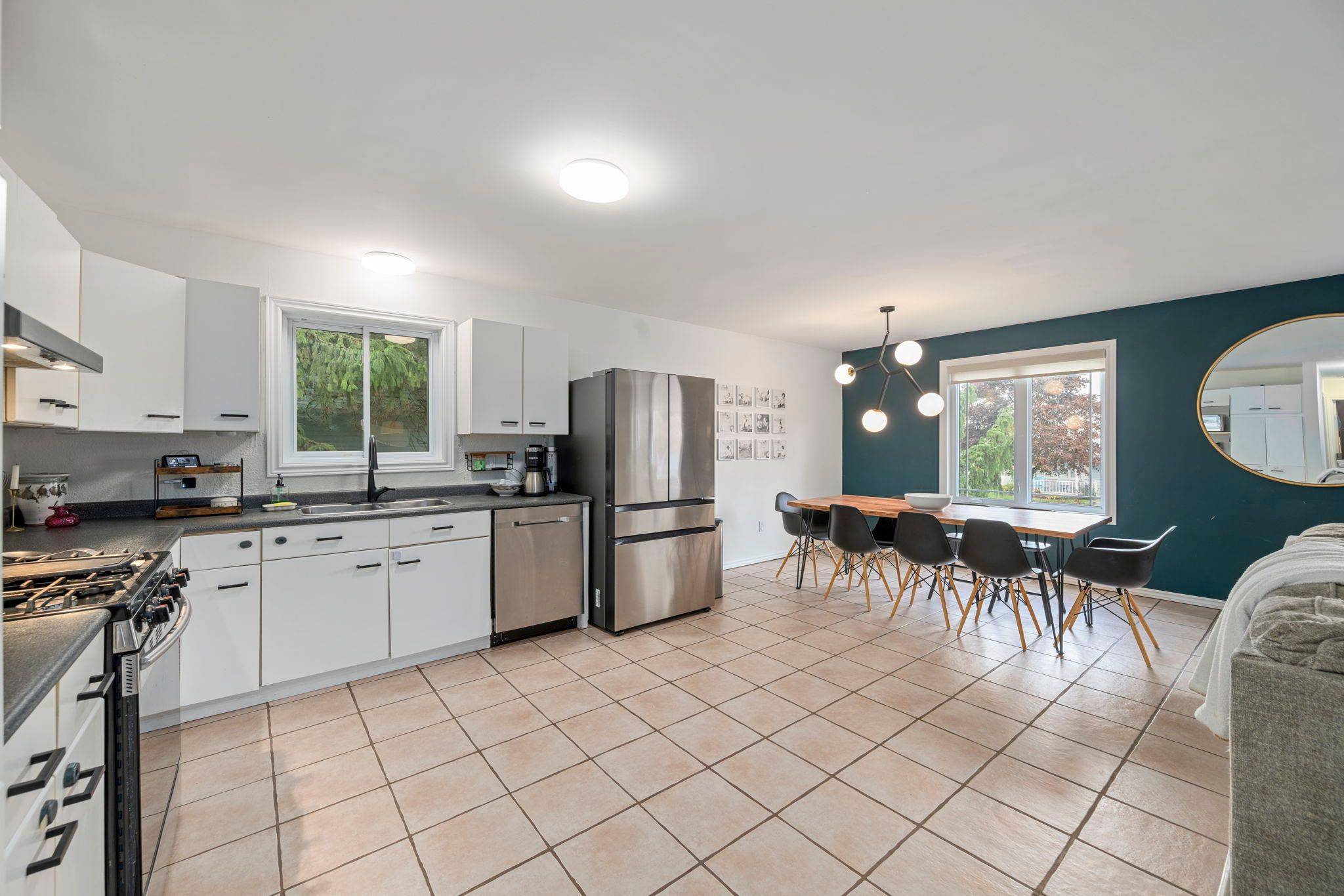 Dutton/dunwich, ON N0L 1J0,272 MARY ST