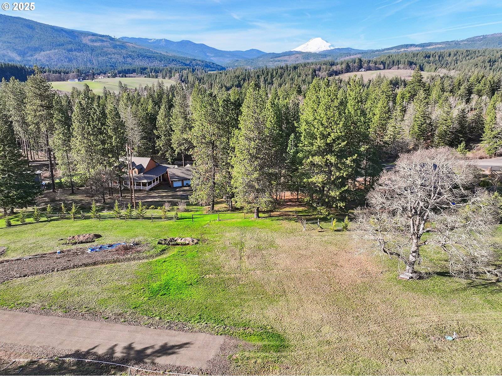 White Salmon, WA 98672,1 Graham LN